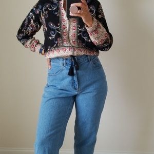Liz Claiborne High Waist Mom Jeans in Light Wash